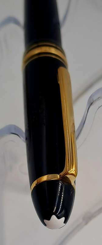 Pre-Owned Mont Blanc Meisterstruct 146 Fountain pen with Medium 4810 14kt Gold Nib-Engraved Air Zimb
