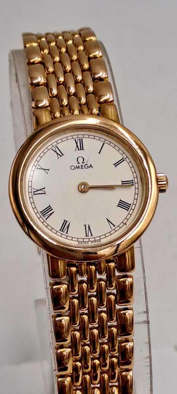 Pre-Owned Ladies Omega De Ville Quarts watch Run for short periods then stops