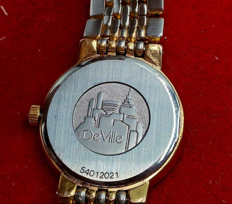 Pre-Owned Ladies Omega De Ville Quarts watch Run for short periods then stops