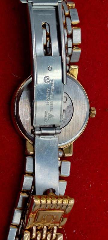 Pre-Owned Ladies Omega De Ville Quarts watch Run for short periods then stops