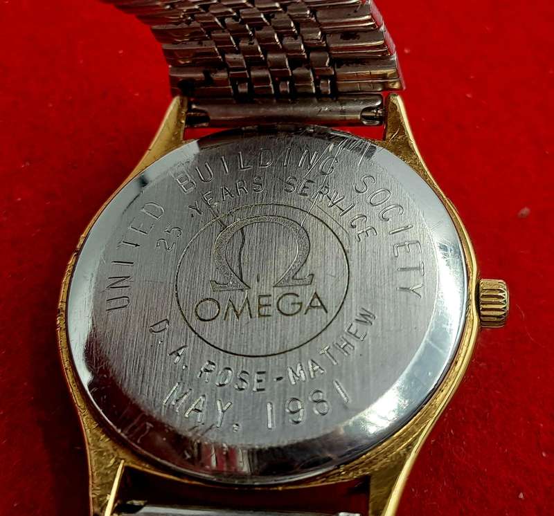 Vintage 1980's Omega quartz 1384 watch with United Logo -engraved -running but need repairs