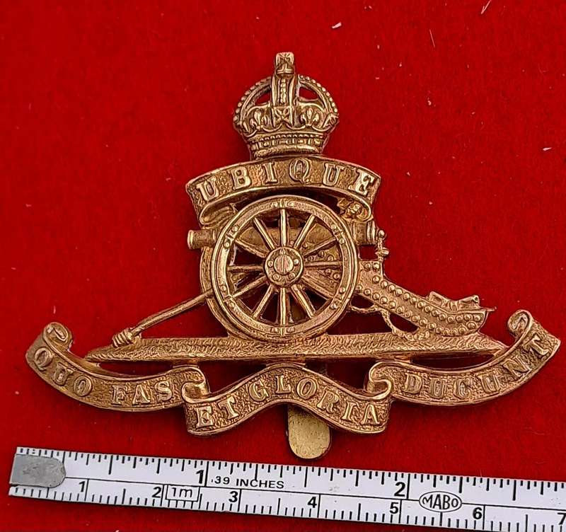 WWI-WWII ROYAL ARTILLERY Cap Badge