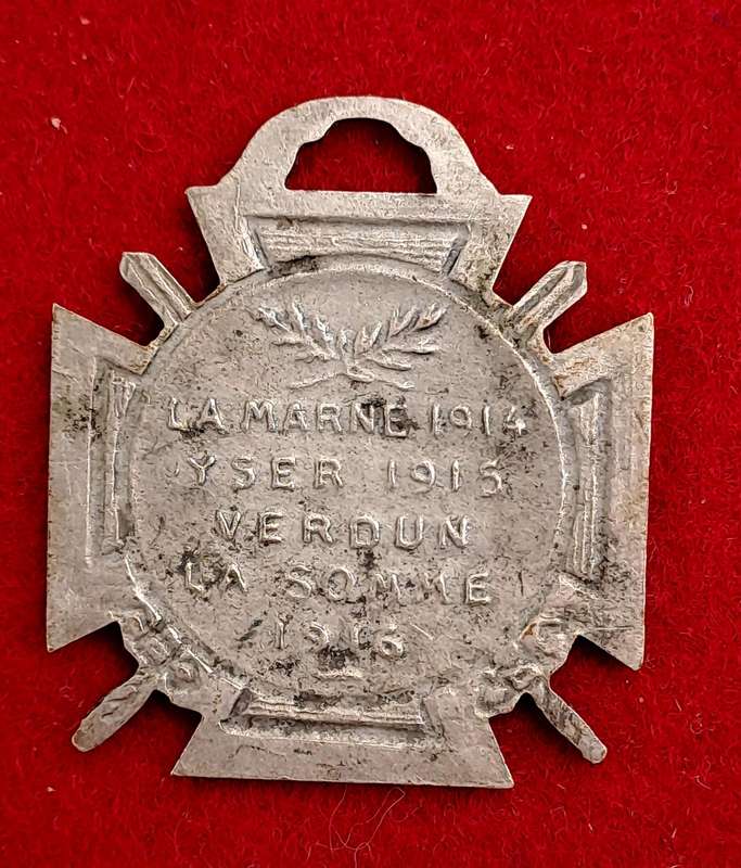 Antique 1915 WWI French War Medal Day of the soldier -Journee Du Poilu French Patriotic Medal