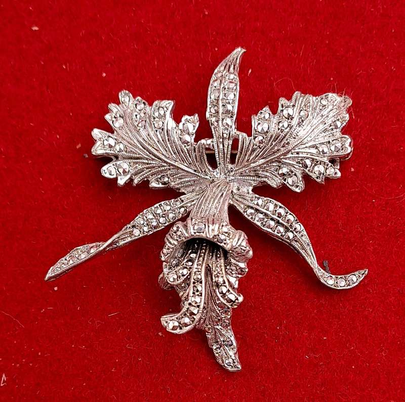 Vintage Marcasite Brooch -Marked Silver 4,3cm x 4,9cm