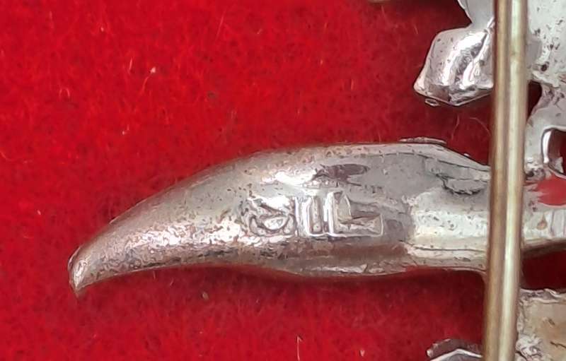 Vintage Marcasite Brooch -Marked Silver 4,3cm x 4,9cm
