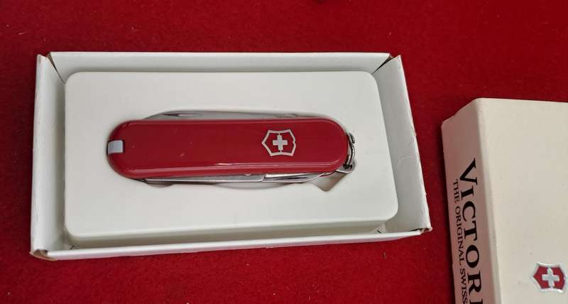 Vintage VICTORINOX Classic 53001 Multi-Function Red Swiss Army Knife -Unused-Boxed