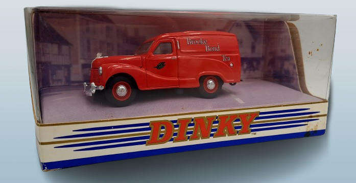 1990-Matchbox Dinky Collection `1952  AUSTIN A40 - 143 DY 15-Brooke Bond Tea- boxed