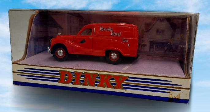 1990-Matchbox Dinky Collection `1952  AUSTIN A40 - 143 DY 15-Brooke Bond Tea- boxed
