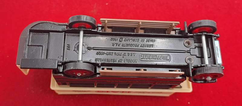 Matchbox Yesteryear Haig Whisky Bus 1922 AEC Omnibus Y-23 Diecast BOXED