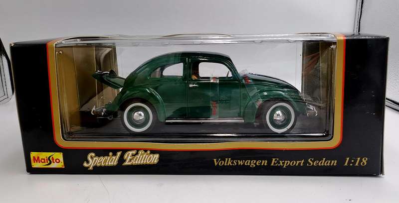Maisto Special Edition Volkswagen Export Sedan 1951 1:18 Die Cast Metal
