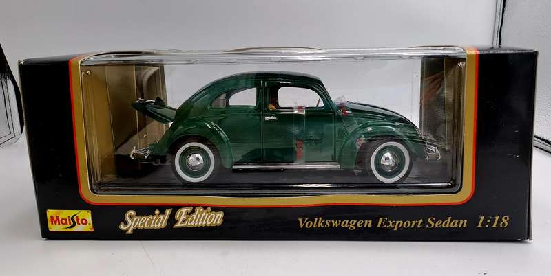 Maisto Special Edition Volkswagen Export Sedan 1951 1:18 Die Cast Metal