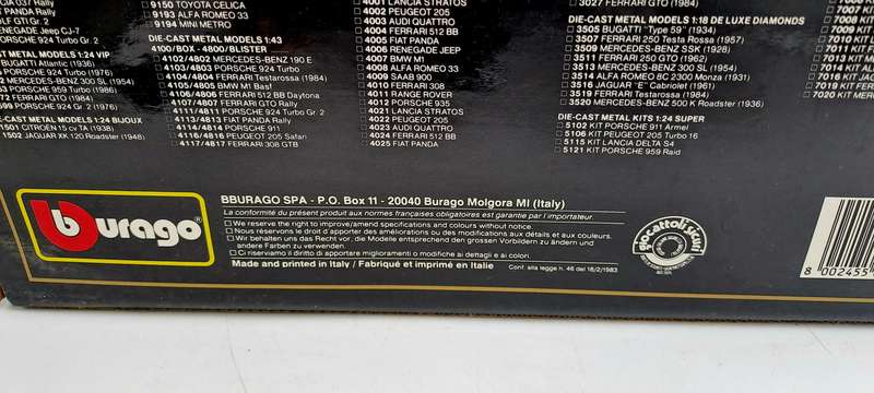 Burago 3006 Jaguar SS 100 (1937), 1/18 Scale -Die-Cast