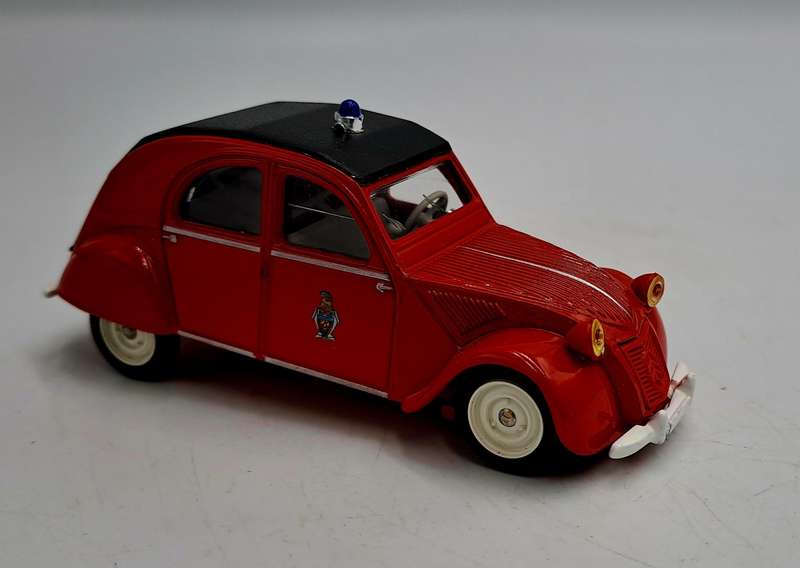 Die Cast Vitesse - Citroen 2CV 1957 / Pompiers De Paris 1/43 (Limited Edition No 649 of 5000)