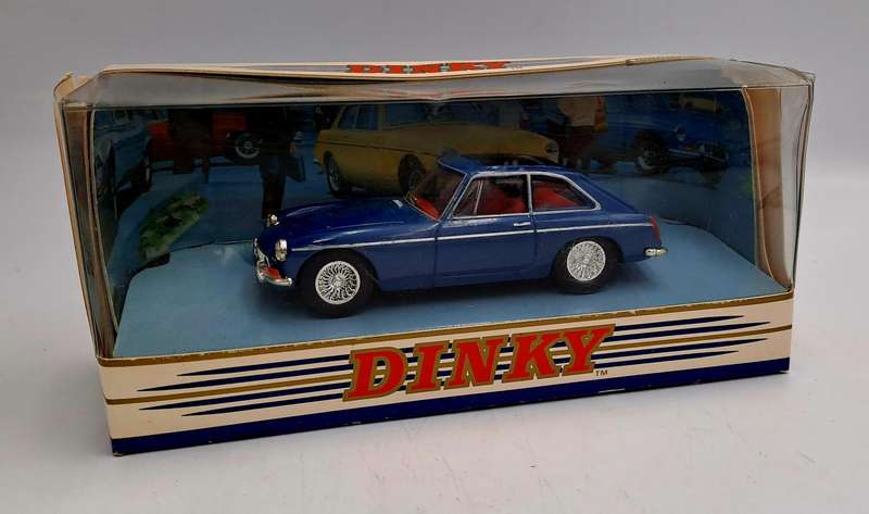 Matchbox Diecast Model Car Dinky DY 3 DY3 MG B MGB GT 1965 1/43 scale new