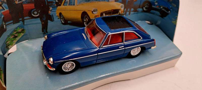 Matchbox Diecast Model Car Dinky DY 3 DY3 MG B MGB GT 1965 1/43 scale new
