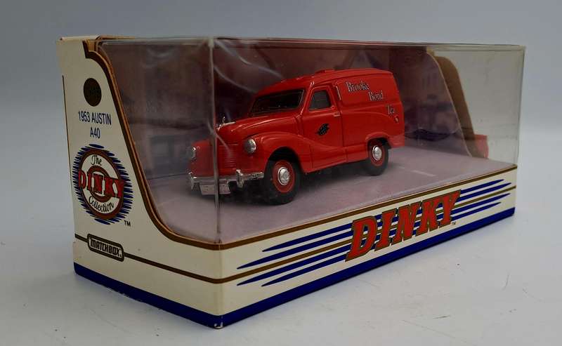 1990-Matchbox Dinky Collection `1952  AUSTIN A40 - 143 DY 15-Brooke Bond Tea- boxed