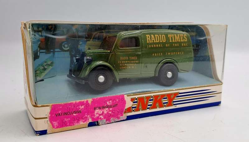 1990-Dinky by Matchbox DY-4, 1950 Ford E83W Van, Radio Timesboxed