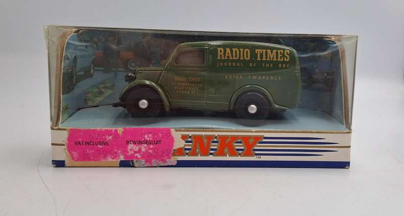 1990-Dinky by Matchbox DY-4, 1950 Ford E83W Van, Radio Timesboxed