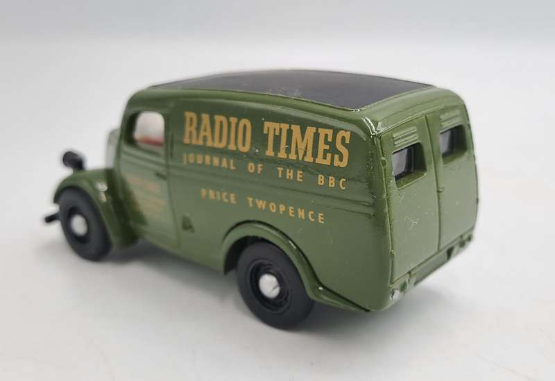 1990-Dinky by Matchbox DY-4, 1950 Ford E83W Van, Radio Timesboxed