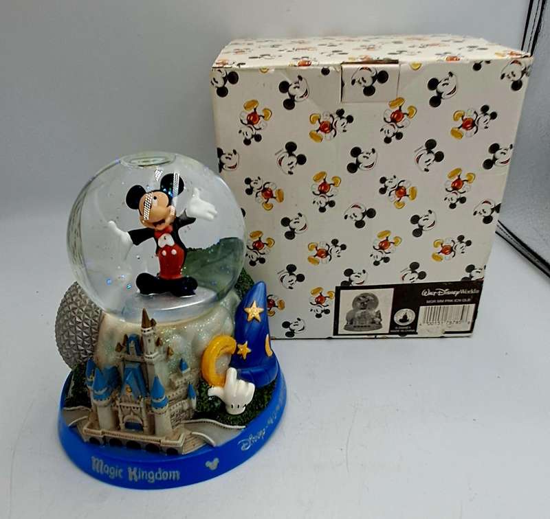 Disney World Parks Mickey Mouse It's a Small World Musical Snow Globe Epcot-Boxed
