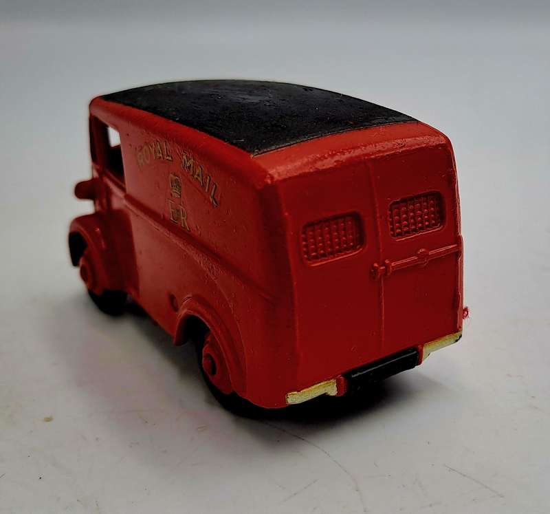 Vintage 1960 Die Cast Dinky No 260 "Royal Mail Morris J Van" Made in England MECCANO Ltd-No Box