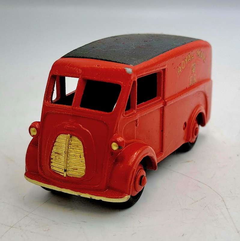 Vintage 1960 Die Cast Dinky No 260 "Royal Mail Morris J Van" Made in England MECCANO Ltd-No Box