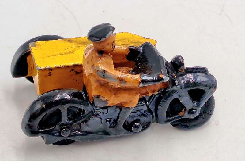 Rare 1930s Meccano Dinky Toys Motorcycle for the Automobile Assoc Roadside Assistance