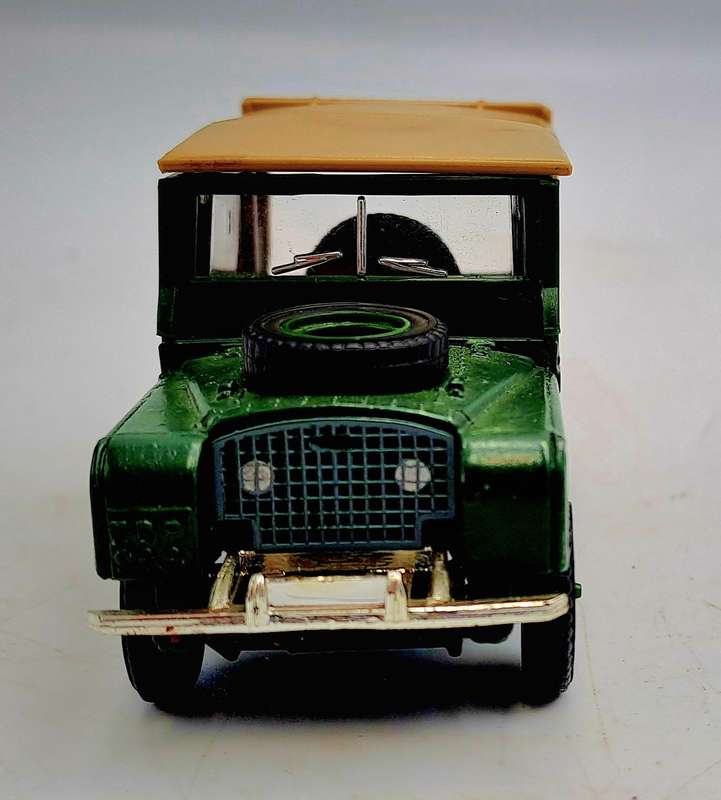 1989 Matchbox Dinky 1/43 Scale DY-9 - 1949 Land Rover Series 1 Made in Macau-Soft Top