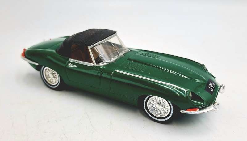 Dinky Matchbox 1/43 - Jaguar Type E MK1 1/2 1968 Green