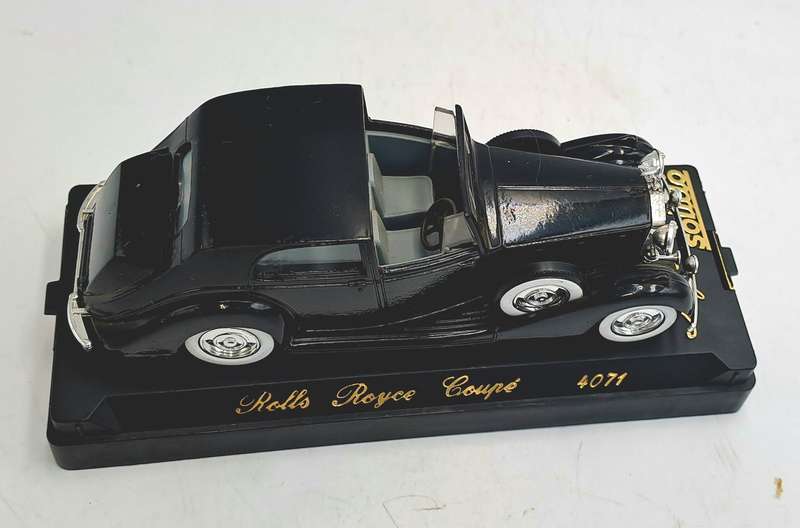 Solido 4071- 1939 Rolls Royce Phantom III Coupe -Die Cast 1/43 Made in France
