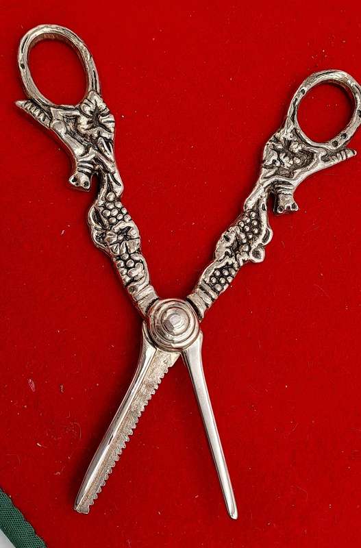 Vintage Foxes Pattern Grape Shears , Figural Silver plated Grape Scissors,Victorian Style