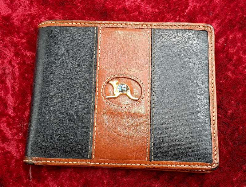 Pre-Owned Men's Basically Black Leather Wallet Black Genuine Leather-Australia