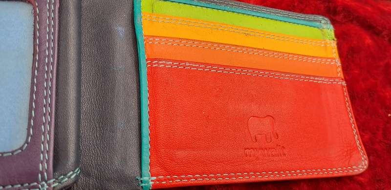 Pre-Owned -  "Mywalit" Genuine Leather Wallit