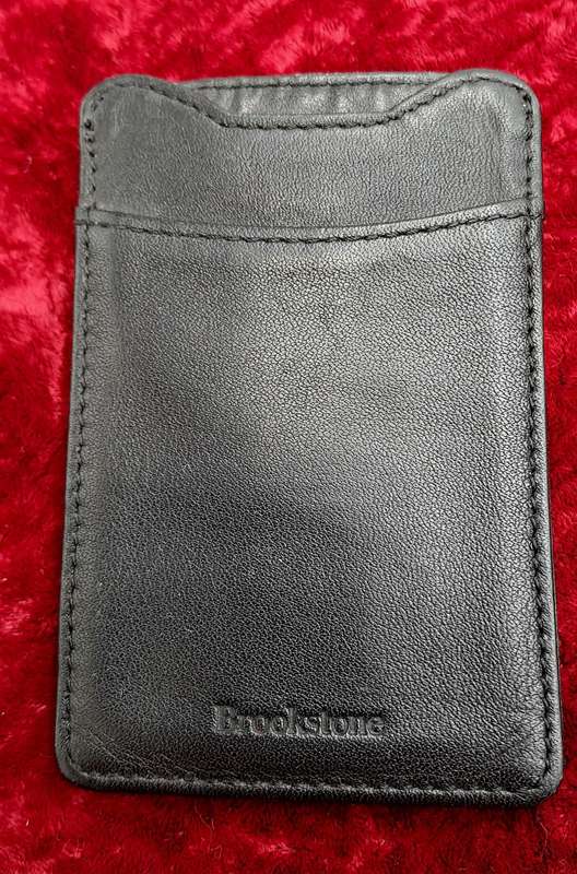 Brookstone leather Card/ID Holder with Clip   10,5cm x 7cm