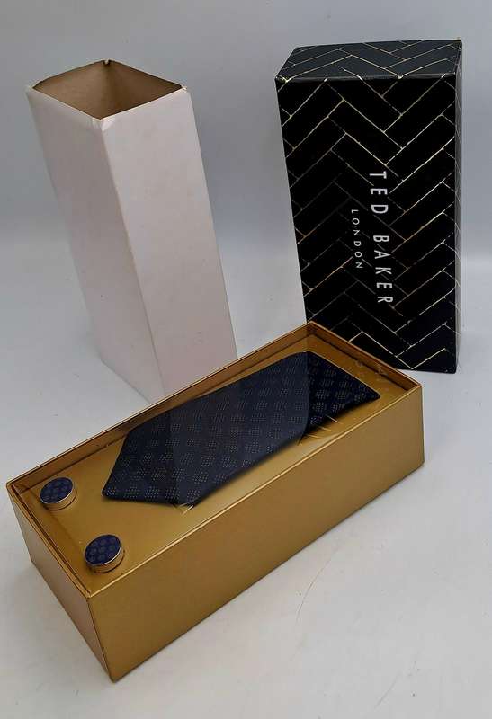 Unused Navy Ted Baker London Designer Tie and Cufflink set - Still in Box