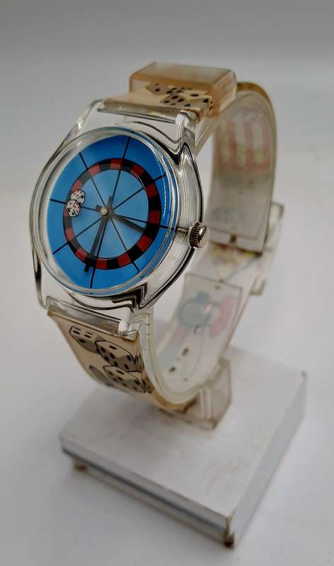 Pre-Owned 1999 Macau Quartz watch -dice hand - Working