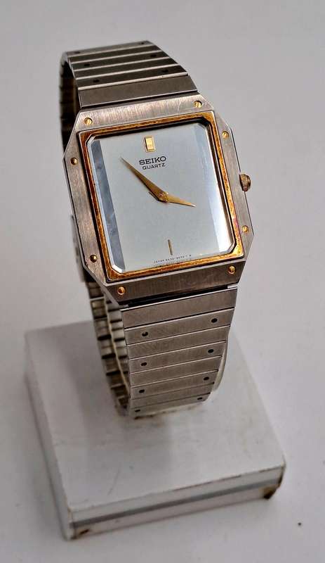 Vintage Seiko 6530-5030 Quartz watch -Working