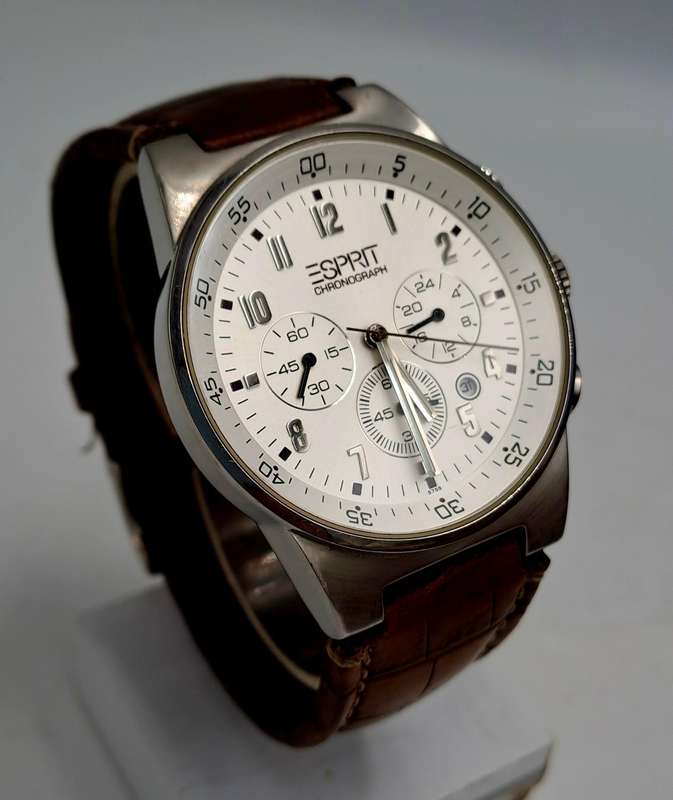 Pre-Owned Esprit Equalizer Chrono Quartz White Dial Mens Watch