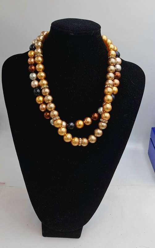 Pre-Owned  2 x Honey Necklaces in Honey Tin -Costume Jewelry -faux or simulated pearls