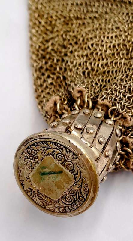 Vintage Metal Mesh Coin Purse Expandable Gate Top Beggars Bag