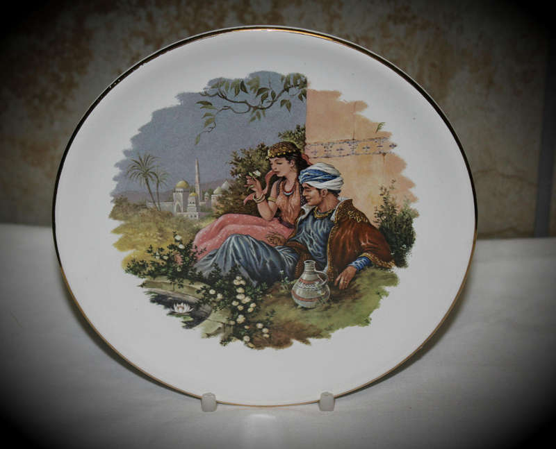 Vintage Collectors Porcelain wallplate by AB Ceramics 180mm