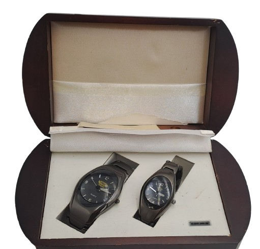 Digitime BeJazzed Watch Set Japan Movements (Ladies watch not working )