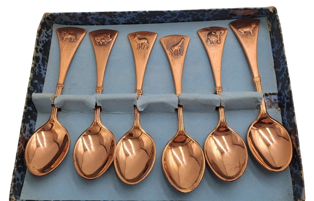 Vintage 6 Copper Africa Safari teaspoons -Boxed