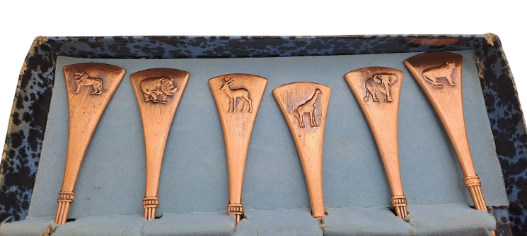 Vintage 6 Copper Africa Safari teaspoons -Boxed