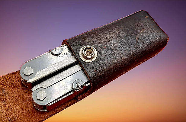 SOG PowerLock Multi-Tool- Compound Leverage Technology-in Leather Pouch
