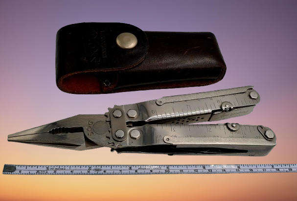 SOG PowerLock Multi-Tool- Compound Leverage Technology-in Leather Pouch