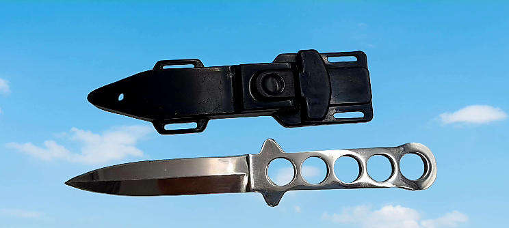 Snake Eye Tactical Stainless Steel Dive Knife with Plastic Sheath-Made in Taiwan