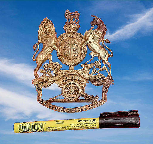 Large Victorian Era Royal Artillery  Helmet Brass Badge 10,5cm x 8,3cm