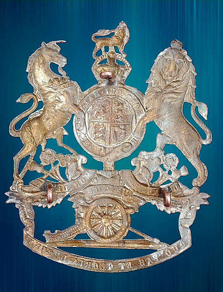 Large Victorian Era Royal Artillery  Helmet Brass Badge 10,5cm x 8,3cm