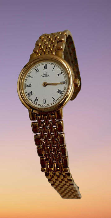 Pre-Owned Ladies Omega De Ville Quarts watch Run for short periods then stops